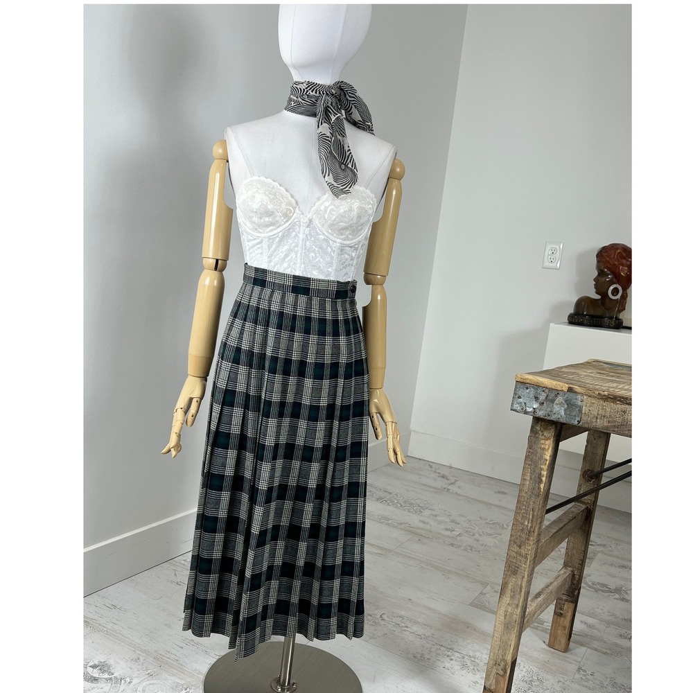 Talbots Vintage Wool Pleated Plaid Midi Skirt Green Navy Blue Black Watch 6P